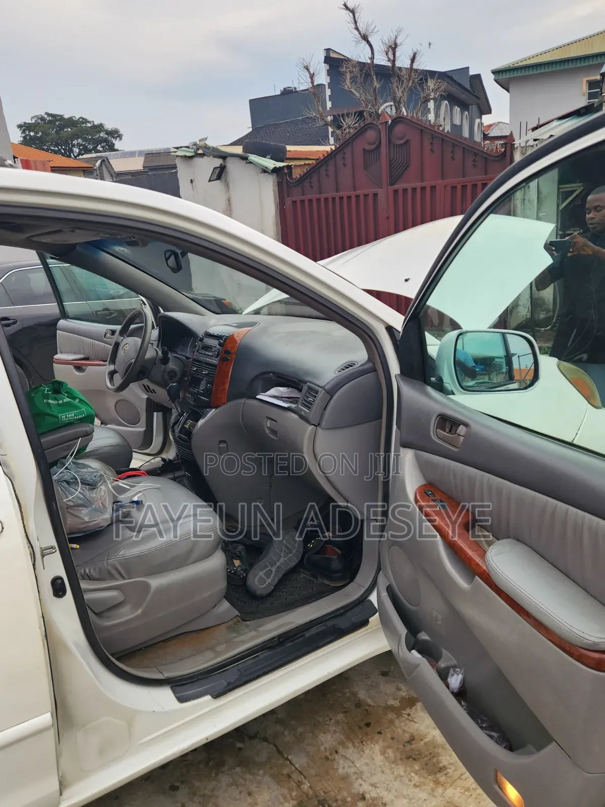 Toyota Sienna 2004 White
