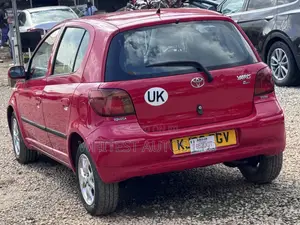 Toyota Yaris 2003 Red