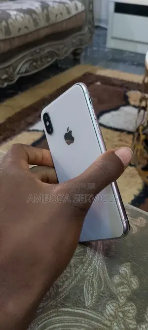 Apple iPhone X 64 GB White