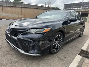 Toyota Camry LE FWD 2020 Black