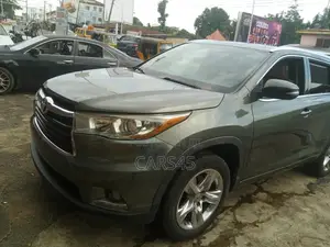 Toyota Highlander 2014 Green