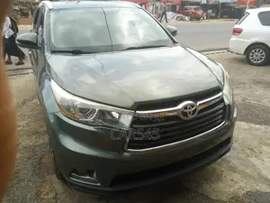 Toyota Highlander 2014 Green