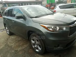 Toyota Highlander 2014 Green