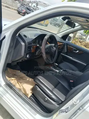 Mercedes-Benz GLK-Class 350 4MATIC 2012 Silver