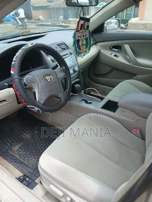 Toyota Camry 2008 Gold