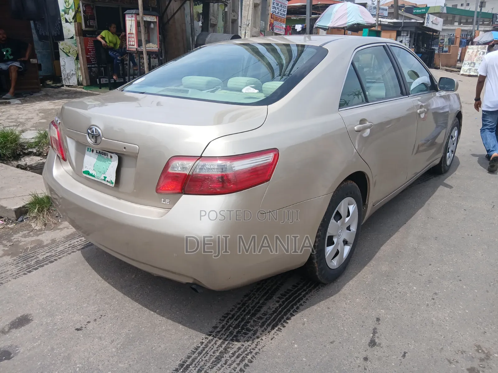 Toyota Camry 2008 Gold