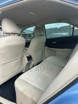 Toyota Camry LE 4dr Sedan (2.5L 4cyl 6A) 2013 Blue