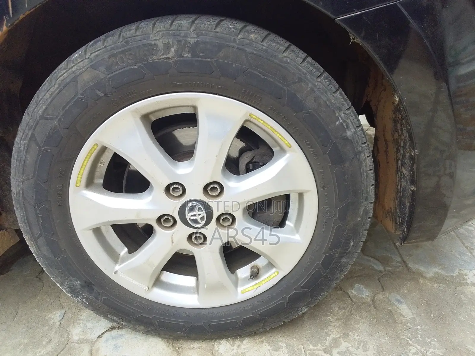Pontiac Vibe 2010 Gray