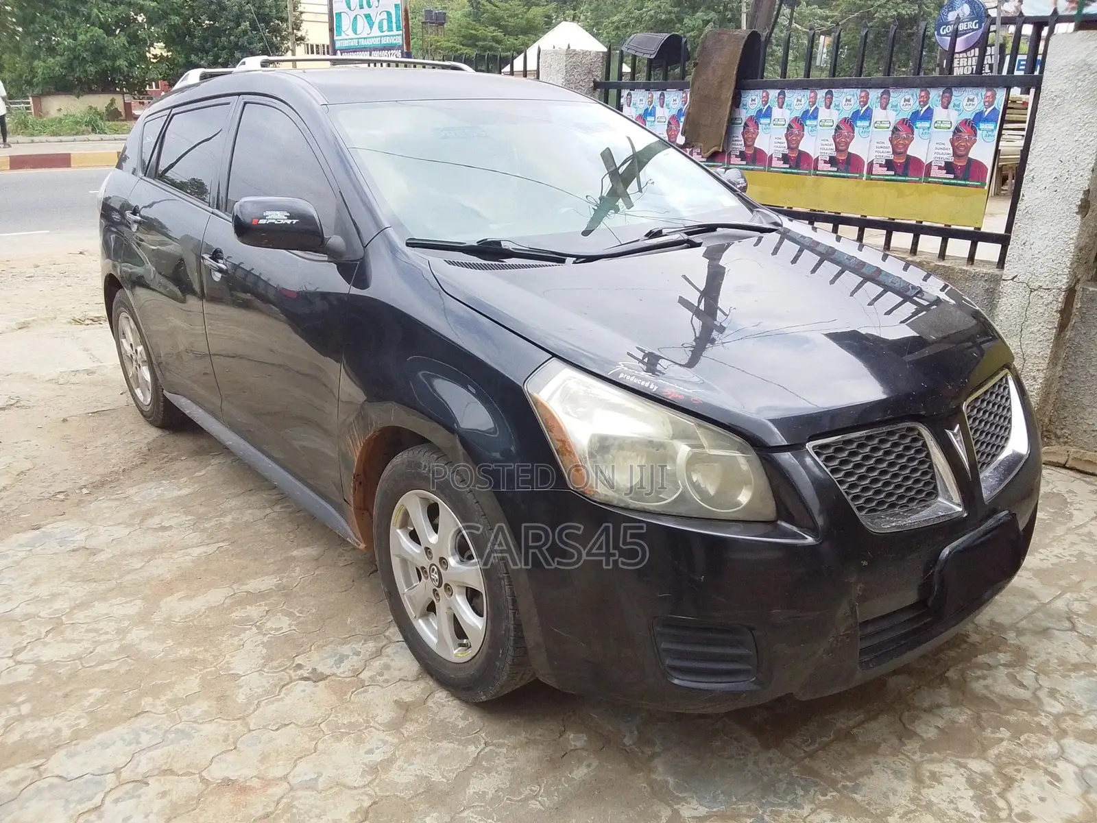 Pontiac Vibe 2010 Gray