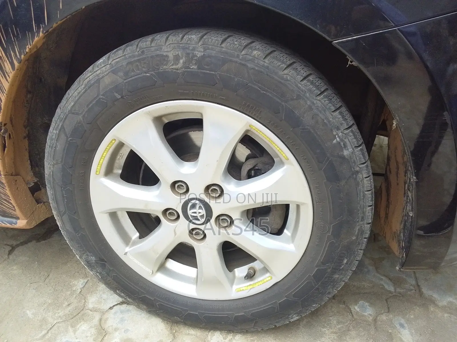 Pontiac Vibe 2010 Gray