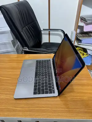 Laptop Apple MacBook Pro 2017 16GB Intel Core i5 SSD 256GB