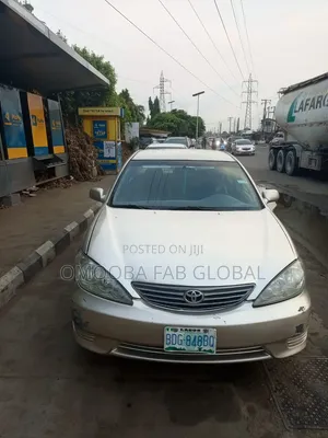 Toyota Camry 2006 Gold