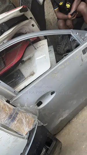 Front Right Skeleton Door for GLC300 W254 2023/25 Model