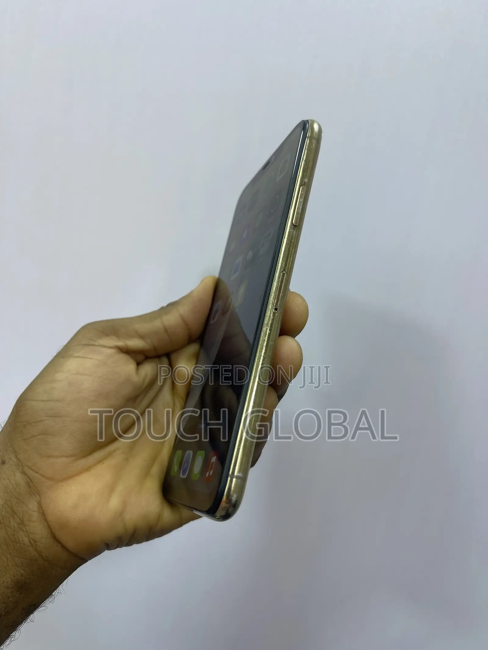 Apple iPhone 11 Pro Max 64 GB Gold