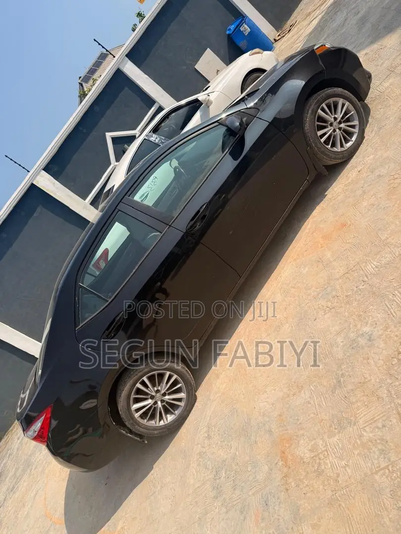 Toyota Corolla 2015 Black