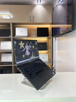Laptop Dell Latitude 7300 8GB Intel Core i5 SSD 256GB