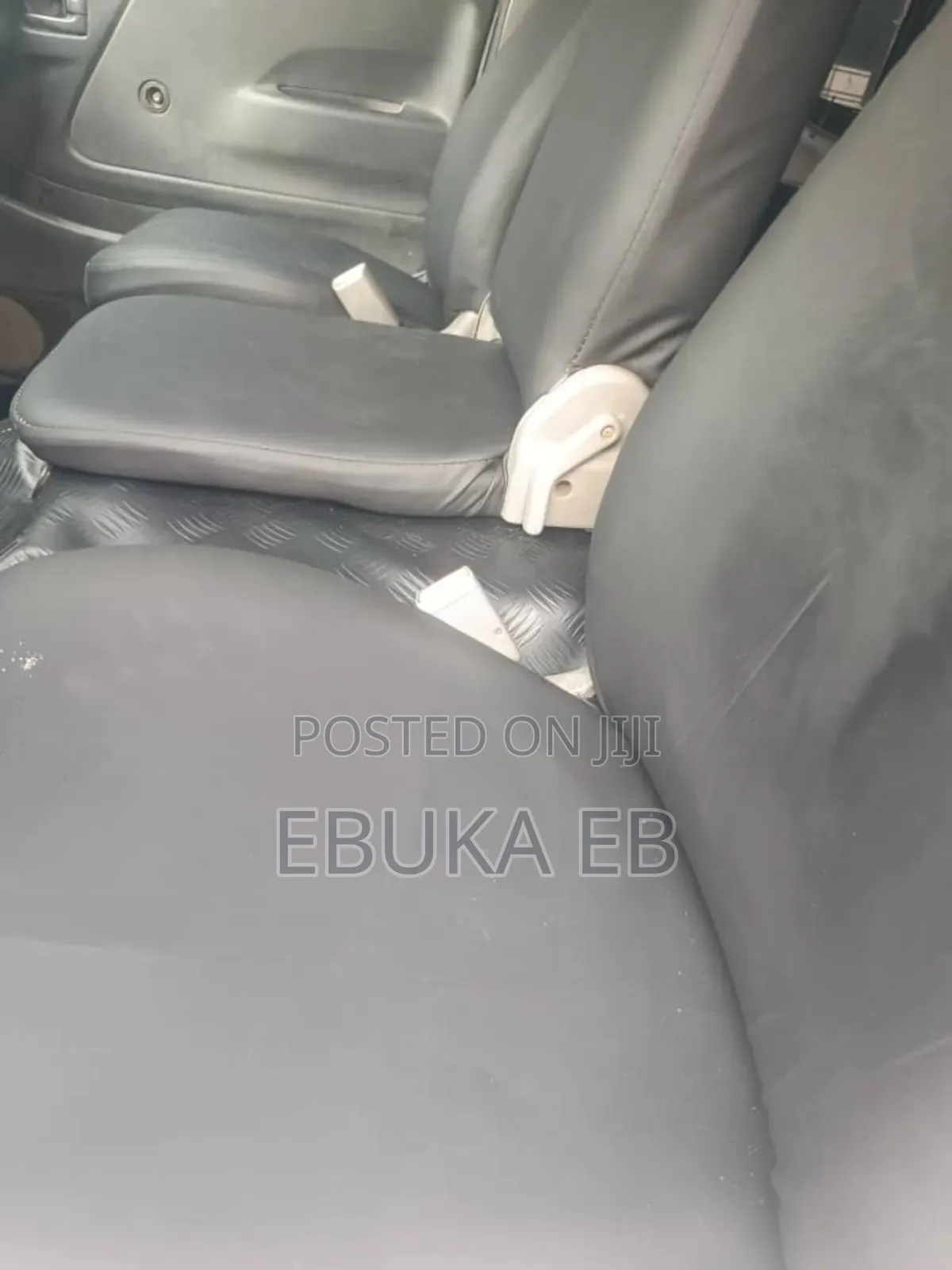 Toyota HiAce 2015 White
