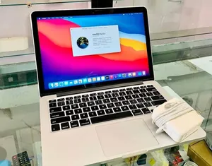 Laptop Apple MacBook Pro 2015 8GB Intel Core i5 SSD 256GB