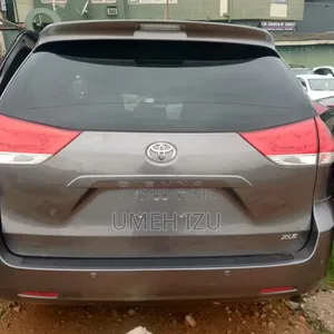 Toyota 4-Runner 2017 Gray