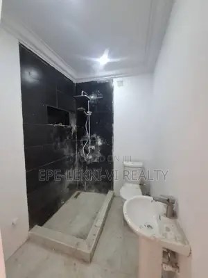 Mini Flat in Lekki Phase 1 for rent