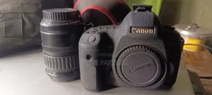 Canon Eos 5d Mark Iii DSLR