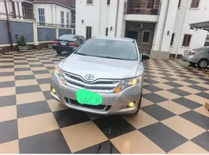 Toyota Venza 2012 White