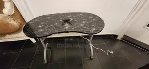 Nail Table With Dust Collector