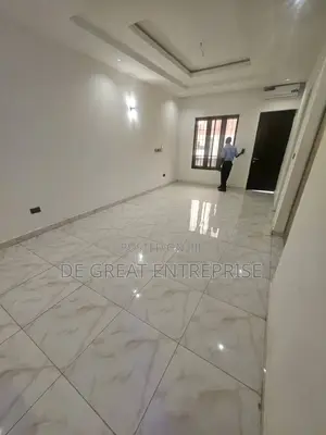 5bdrm Townhouse / Terrace in Private, Guzape District for rent