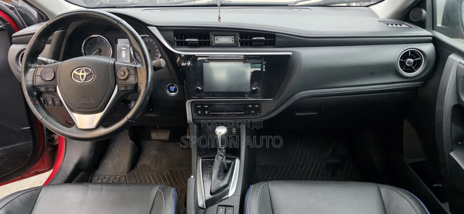Toyota Corolla XSE (1.8L 4cyl 2A) 2019 Red