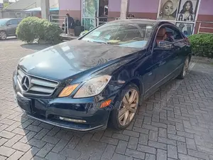 Mercedes-Benz E350 Base 2dr Coupe RWD (3.5L 6cyl 7A) 2012 Black