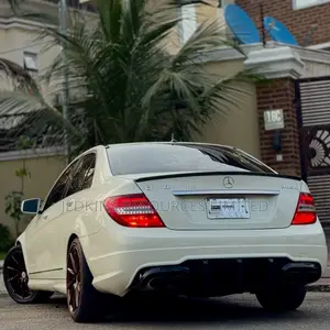 Mercedes-Benz C300 Sport 4Matic Sedan AWD (3.0L 6cyl 7A) 2012 White