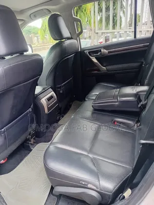 Lexus GX 2011 Silver