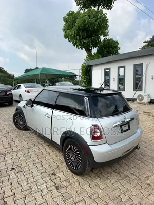 Mini Cooper 2011 Silver