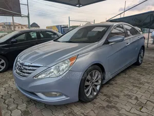 Hyundai Sonata 2011 Blue