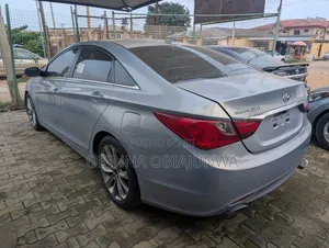 Hyundai Sonata 2011 Blue