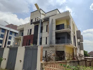 3bdrm Block of Flats in Wuye for rent