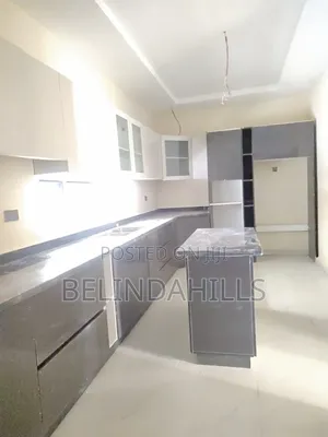 3bdrm Block of Flats in Wuye for rent