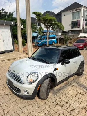 Mini Cooper 2011 Silver