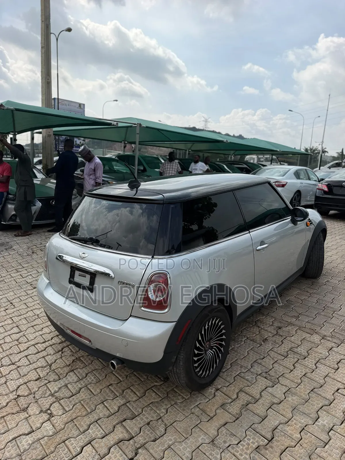 Mini Cooper 2011 Silver