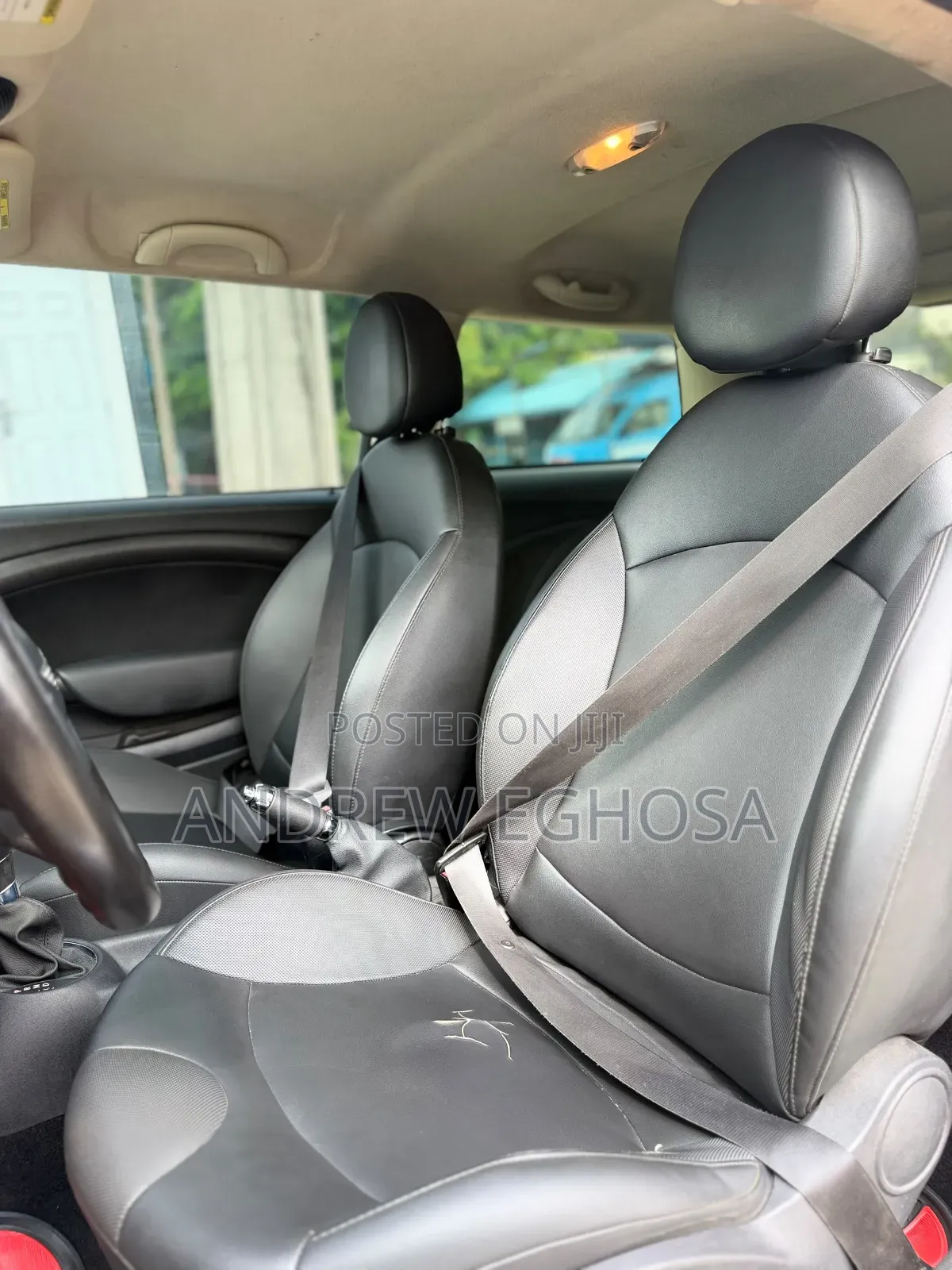 Mini Cooper 2011 Silver