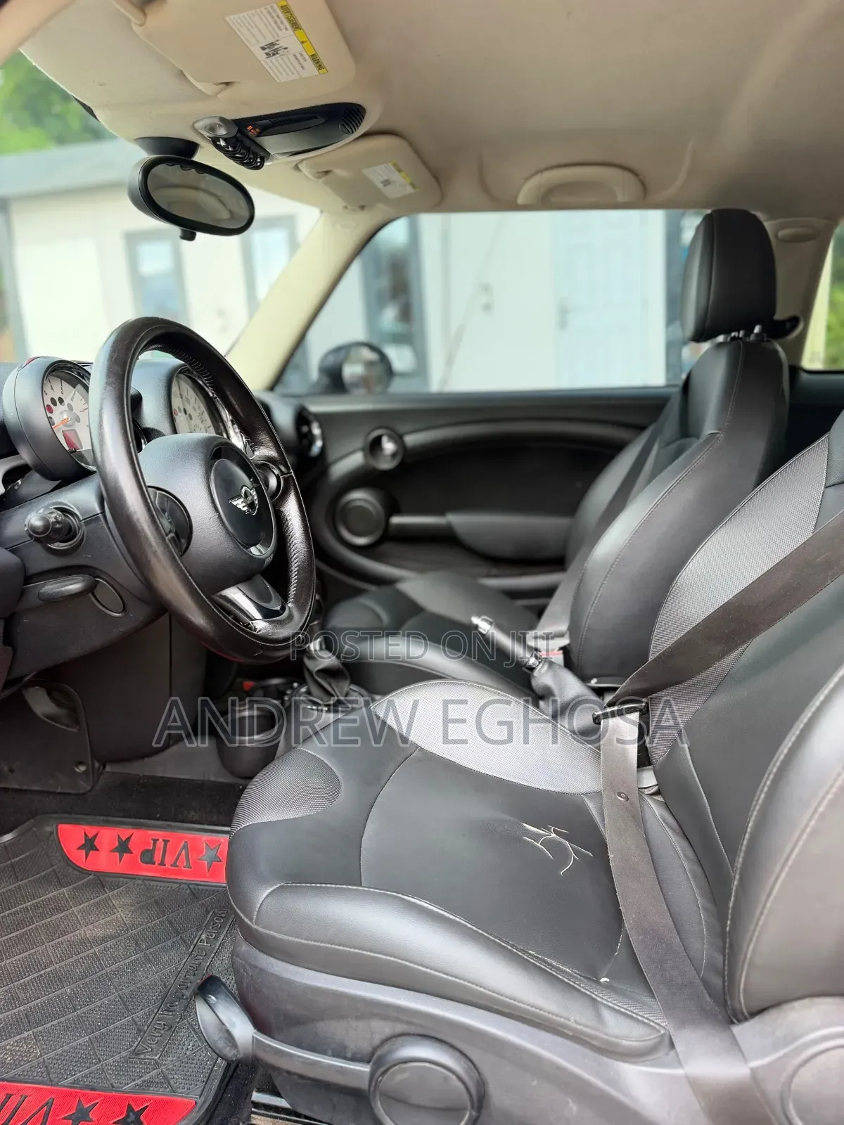 Mini Cooper 2011 Silver