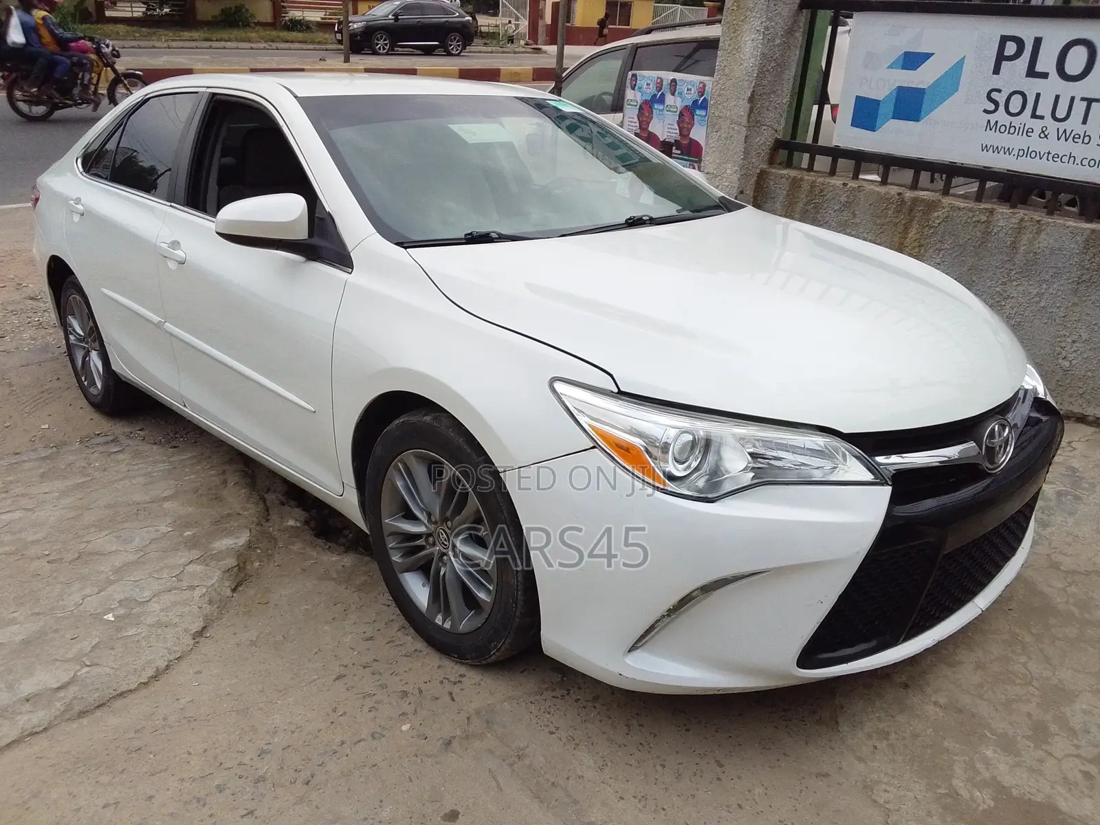Toyota Camry 2015 White