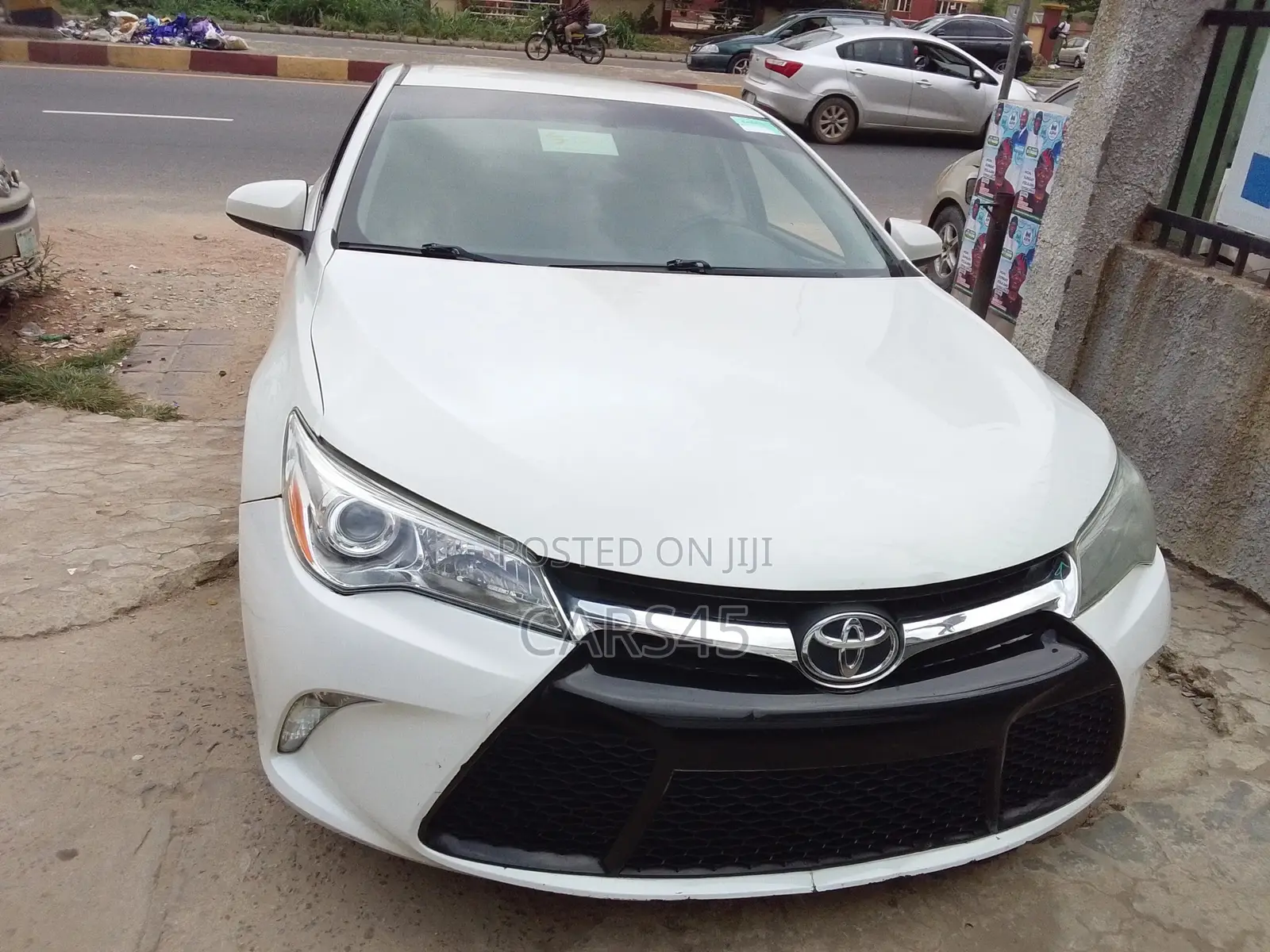 Toyota Camry 2015 White