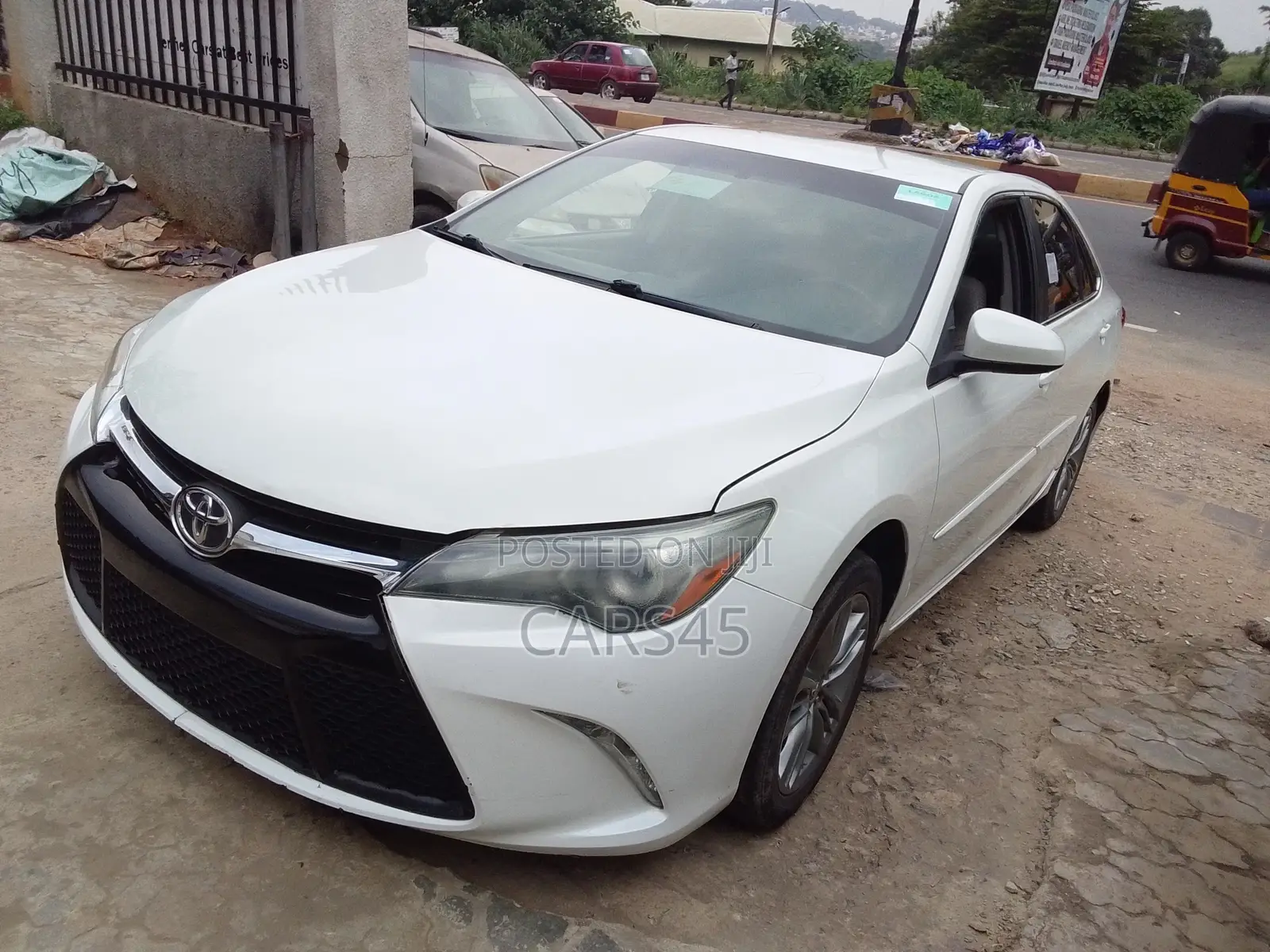 Toyota Camry 2015 White