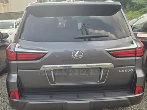 Lexus LX 2018 Gray