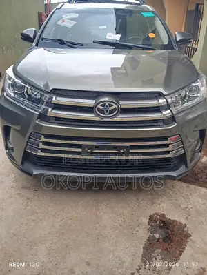 Toyota Highlander 2015 Blue