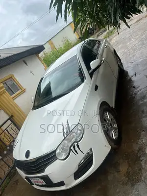 MG 550 2012 White