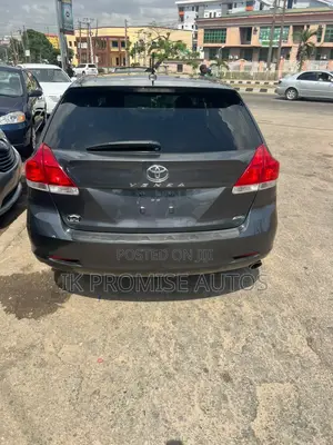 Toyota Venza 2010 Gray