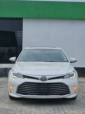 Toyota Avalon Limited (3.5L 6cyl 6A) 2018 White