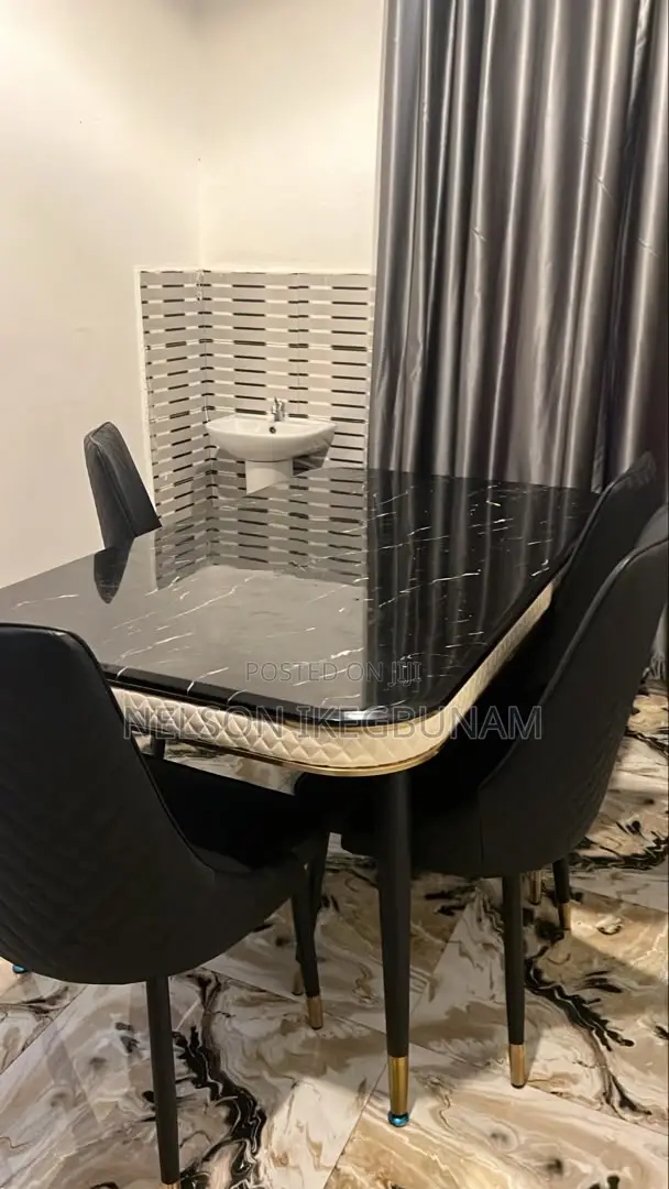 Dinning Table
